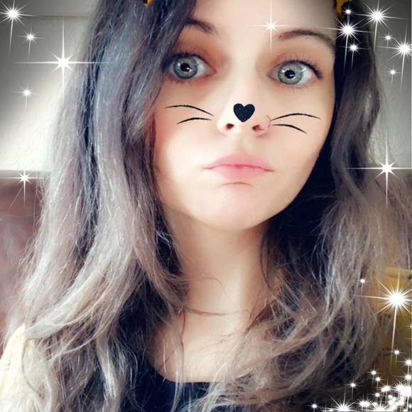 Meet your Posher, Cheryl - Picture 1 of 1